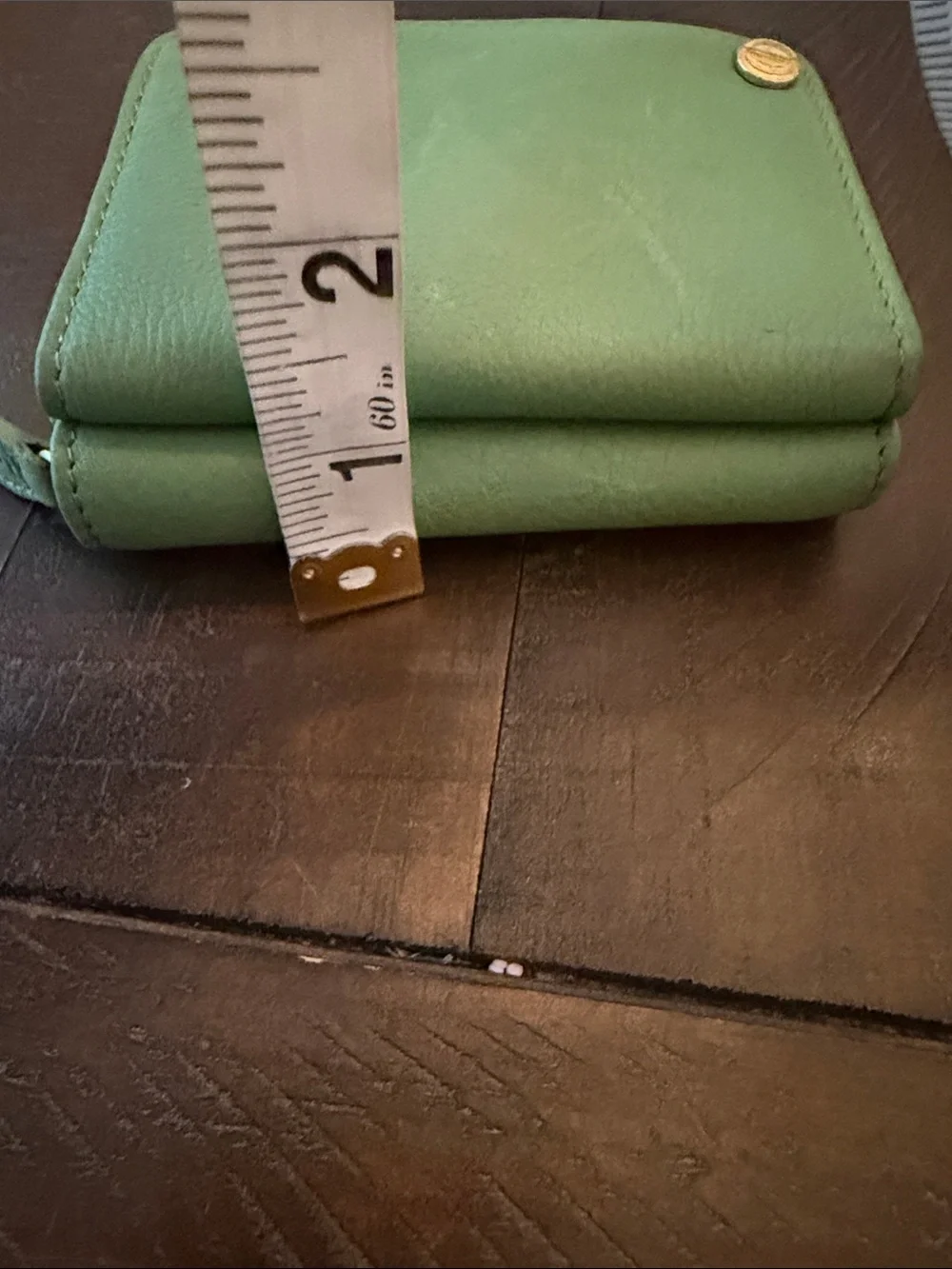 Rolfs compact leather